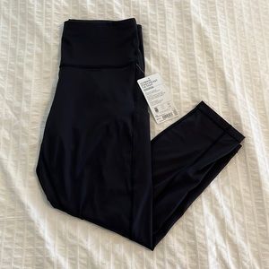 Athleta Ultimate Stash Pocket 7/8 Tight